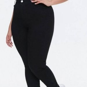 BRAND NEW Plus Size Forever 21 Jeans Size 14
